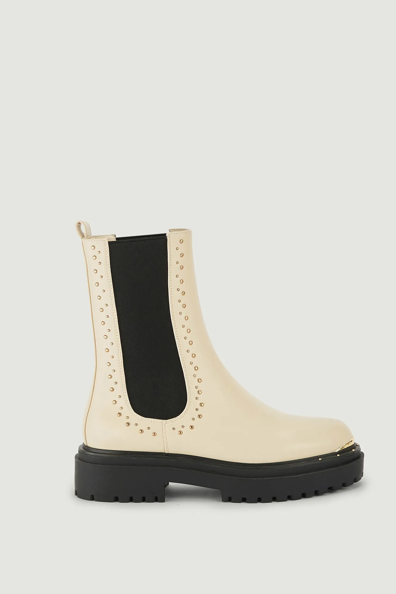 Botines Chelsea Polipiel Con Tachuelas Doradas