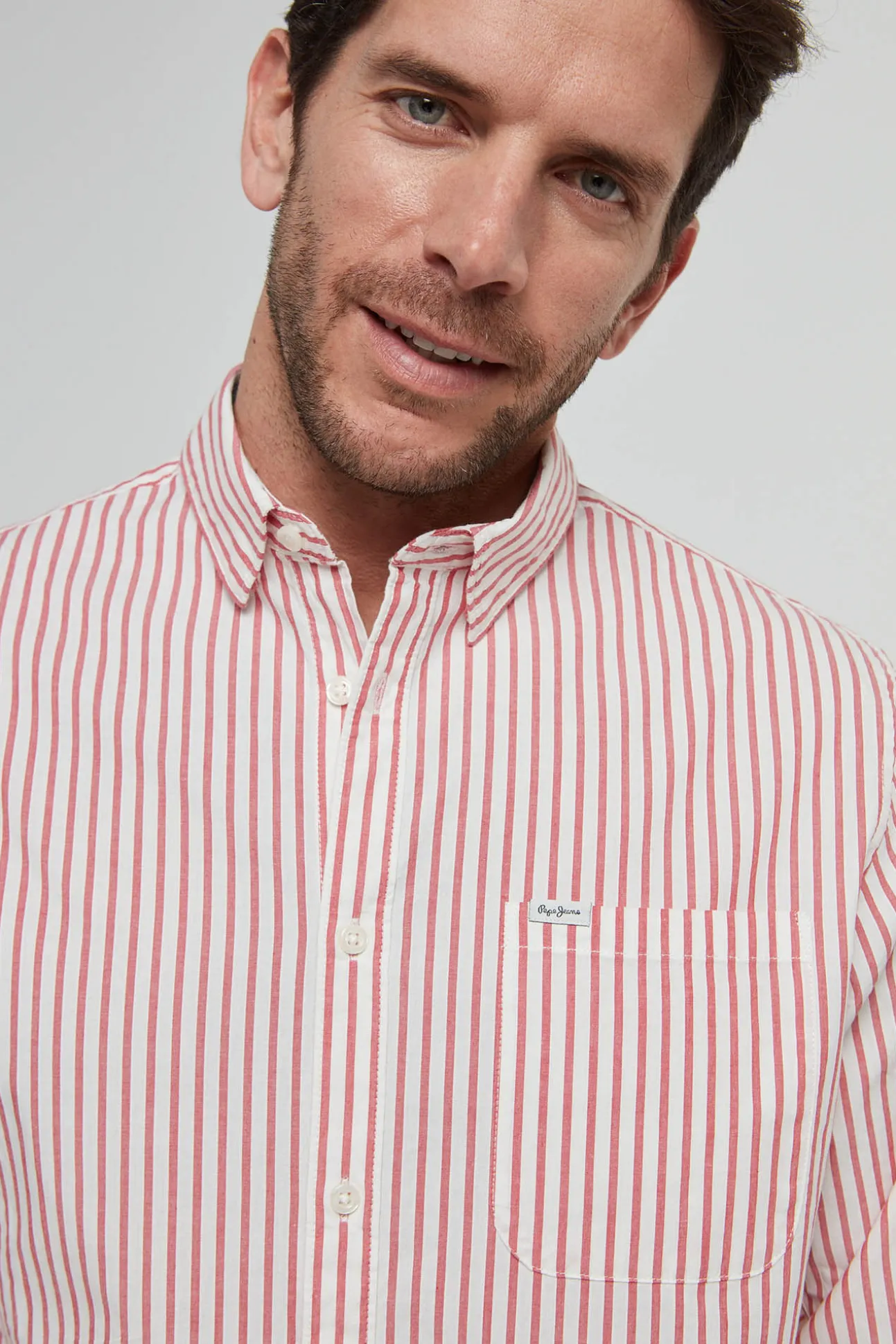 Camisa Hombre A Rayas Regular Fit.