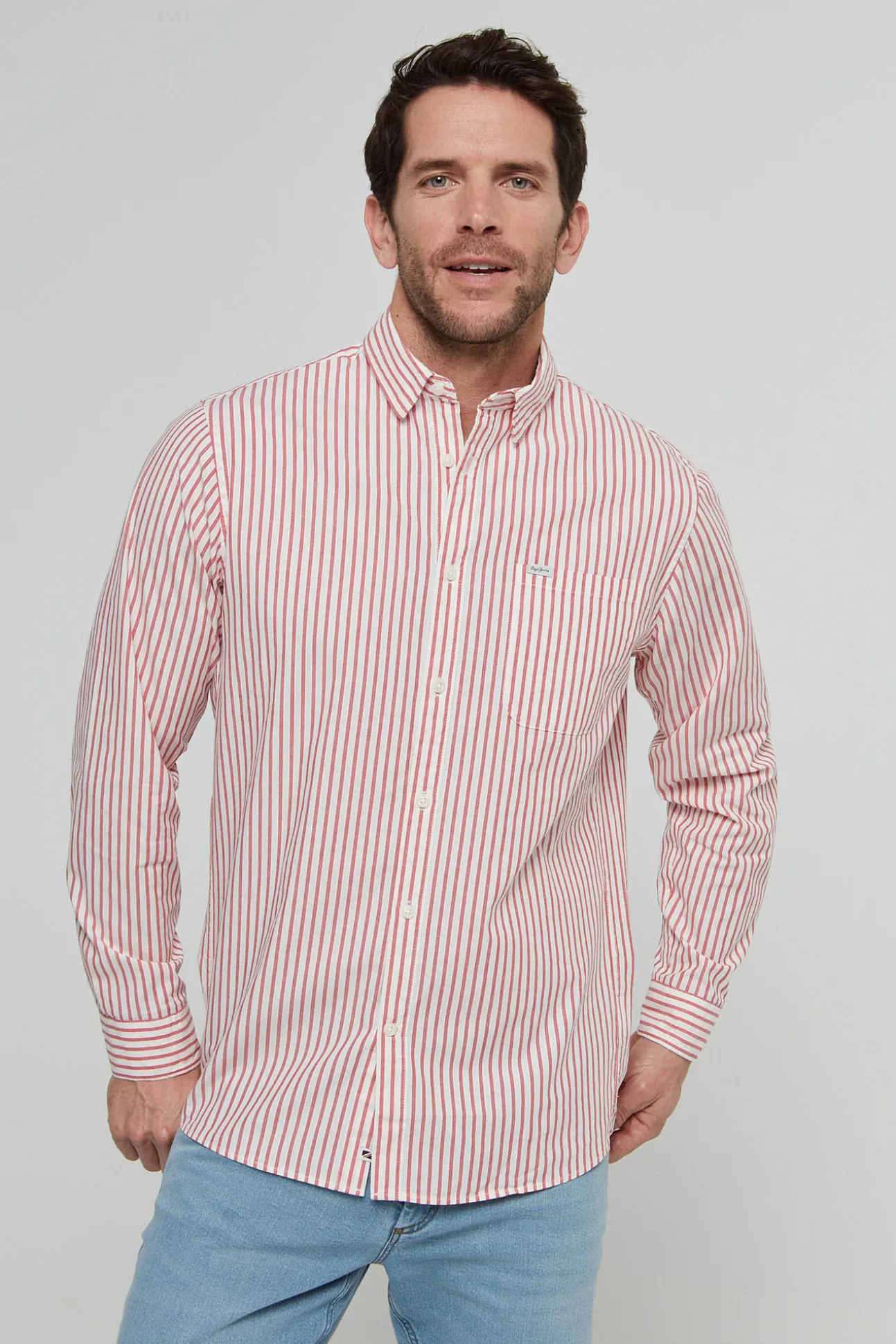 Camisa Hombre A Rayas Regular Fit.