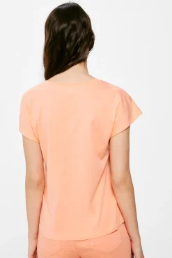 Camiseta Bolsillo Bordado Suizo