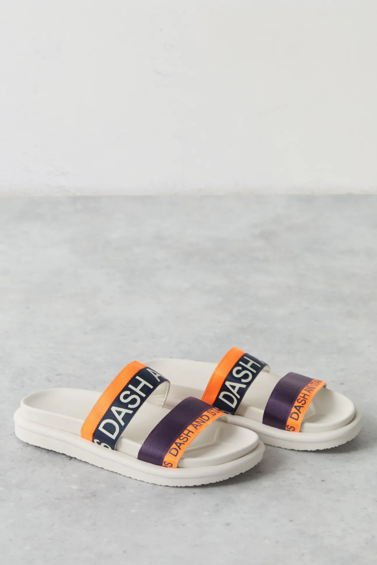 Chanclas Tiras Logo Naranja