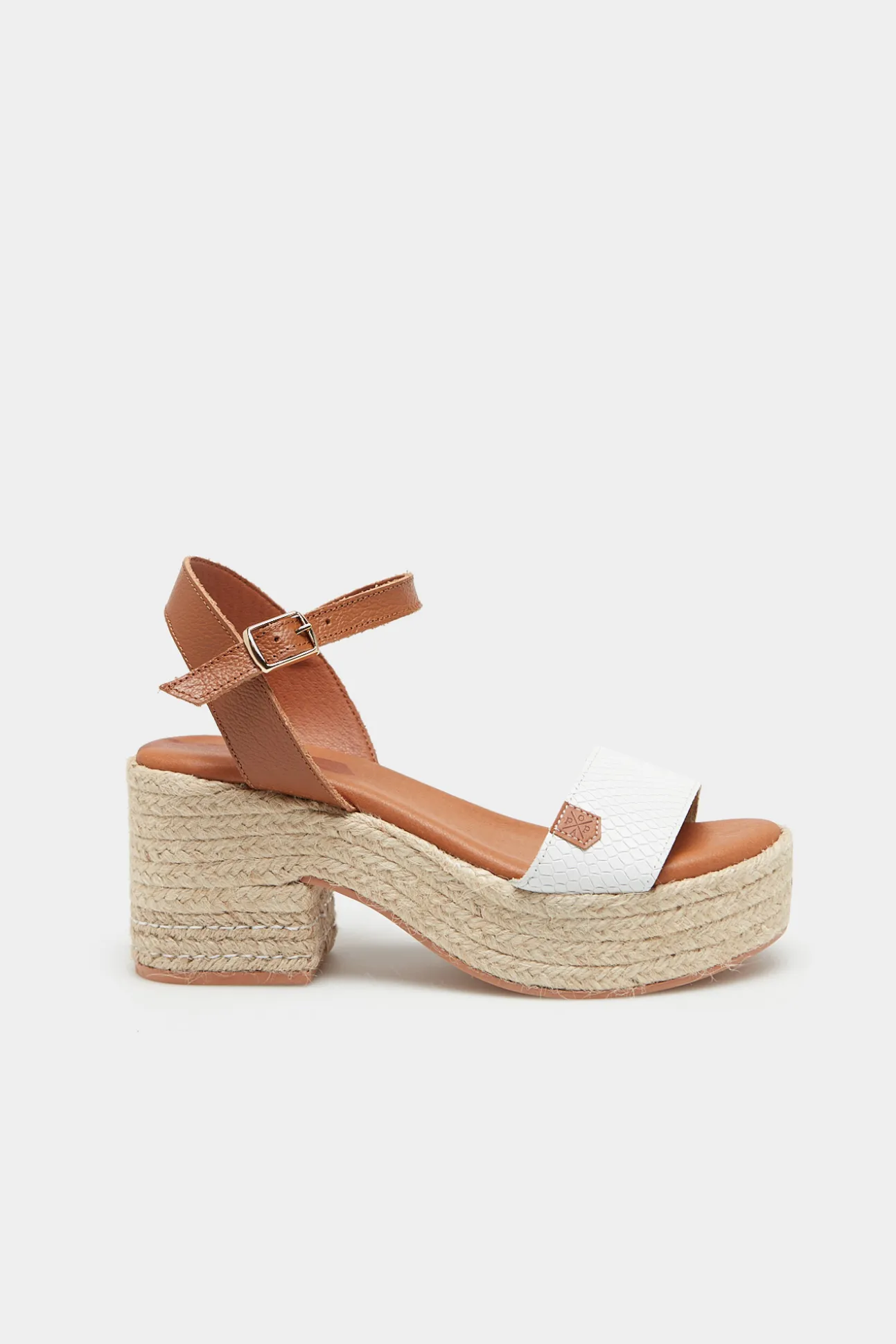 Cunas De Tacon Abaka Snake