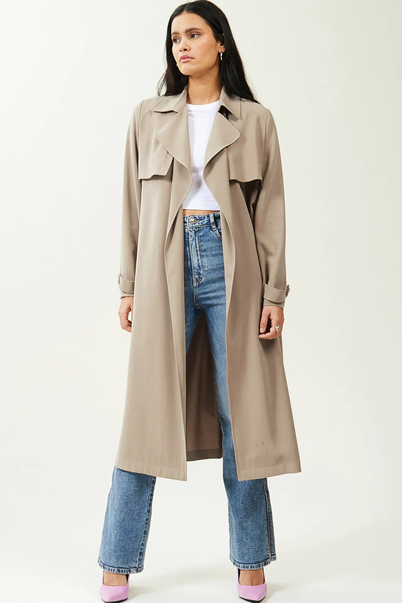 Gabardina Larga De Tejido Vaporoso