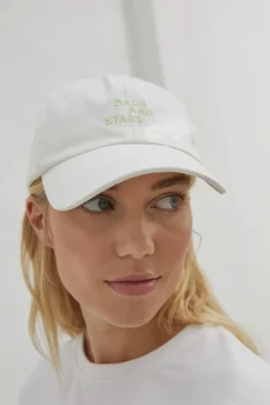 Gorra Blanca Logo Bordado