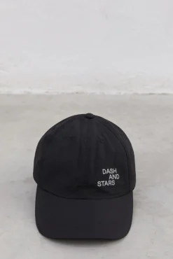 Gorra Negra Tecnica Logo Reflectante