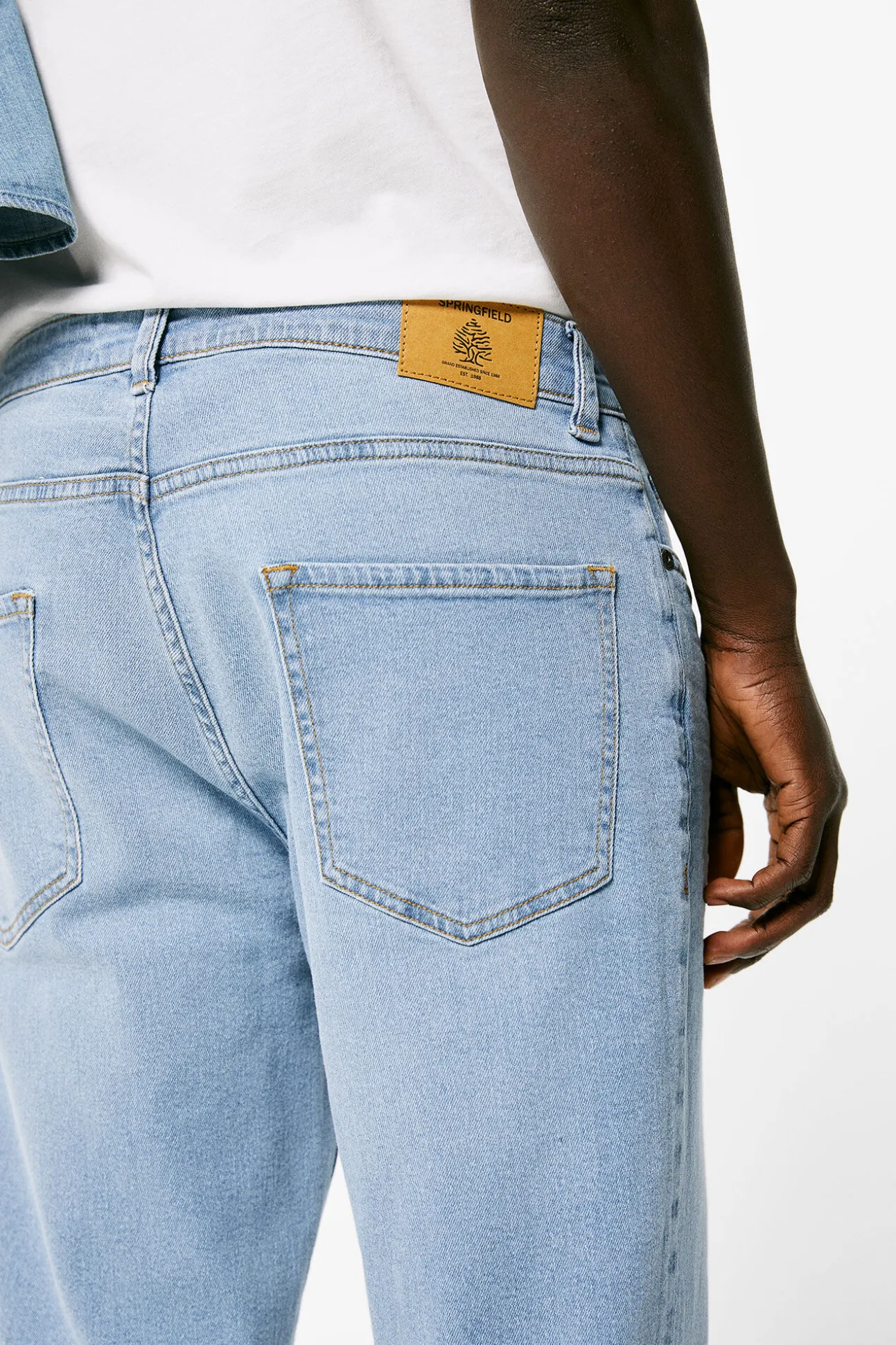 Jeans Regular Lavado Claro