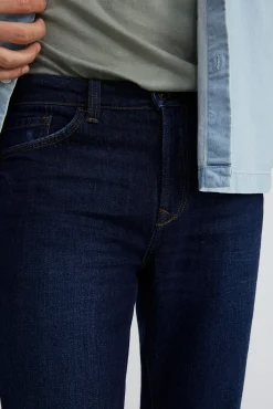Jeans Regular Lavado Oscuro