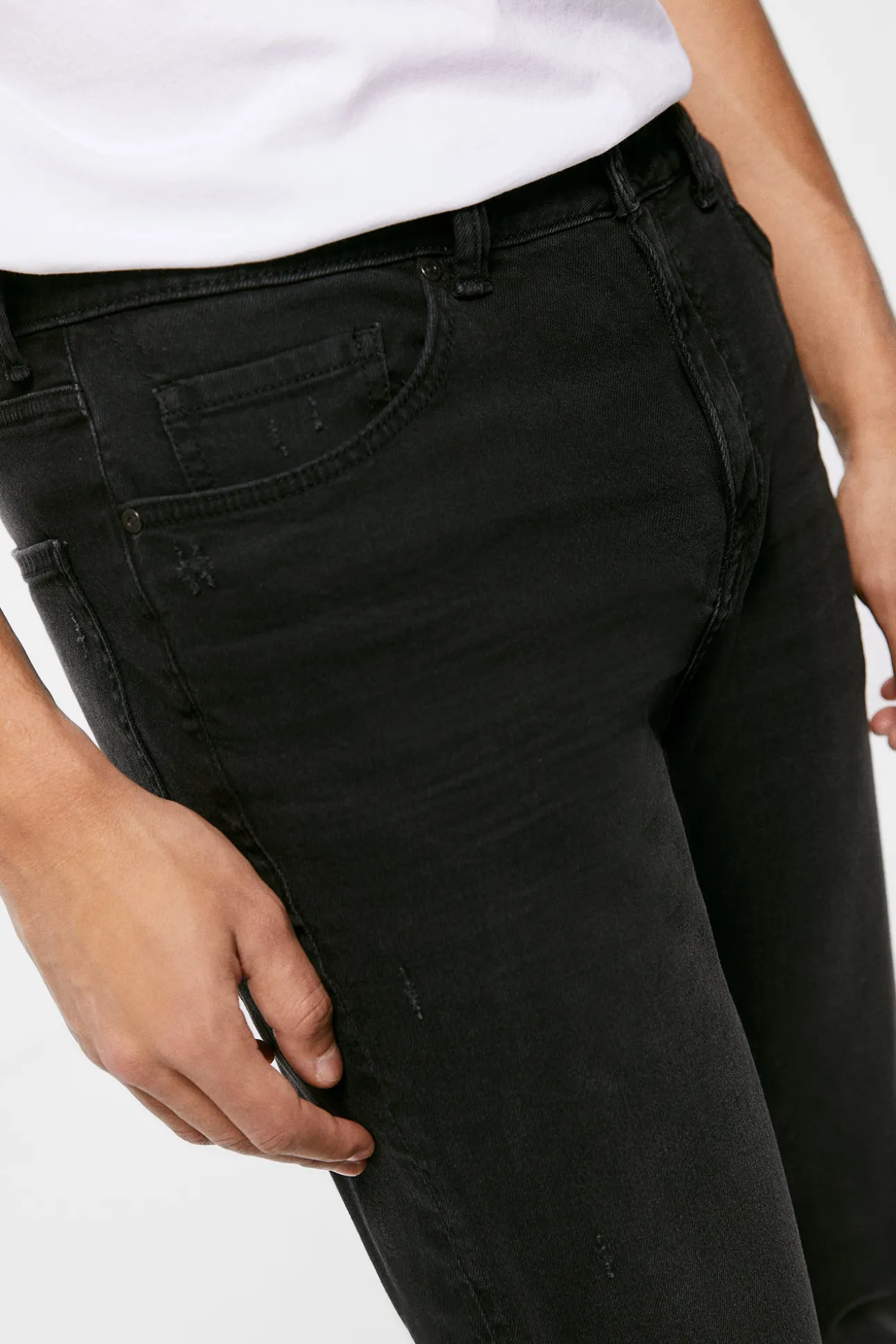 Jeans Regular Negro Lavado