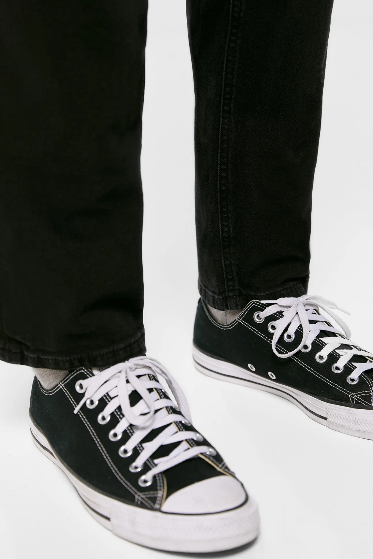 Jeans Regular Negro Lavado