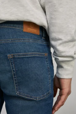 Jeans Skinny Lavado Medio Oscuro Ensuciado