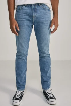 Jeans Slim Lavado Medio