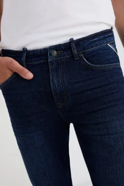 Jeans Slim Lavado Oscuro