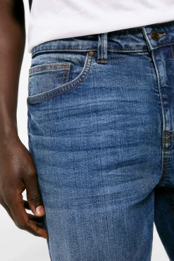 Jeans Slim Ligero Lavado Medio Oscuro