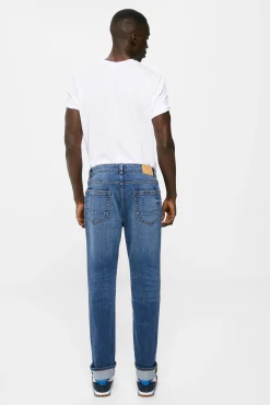 Jeans Slim Ligero Lavado Medio Oscuro