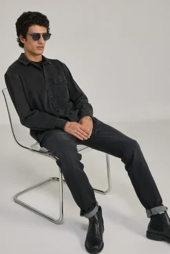 Jeans Slim Ligero Negro Lavado