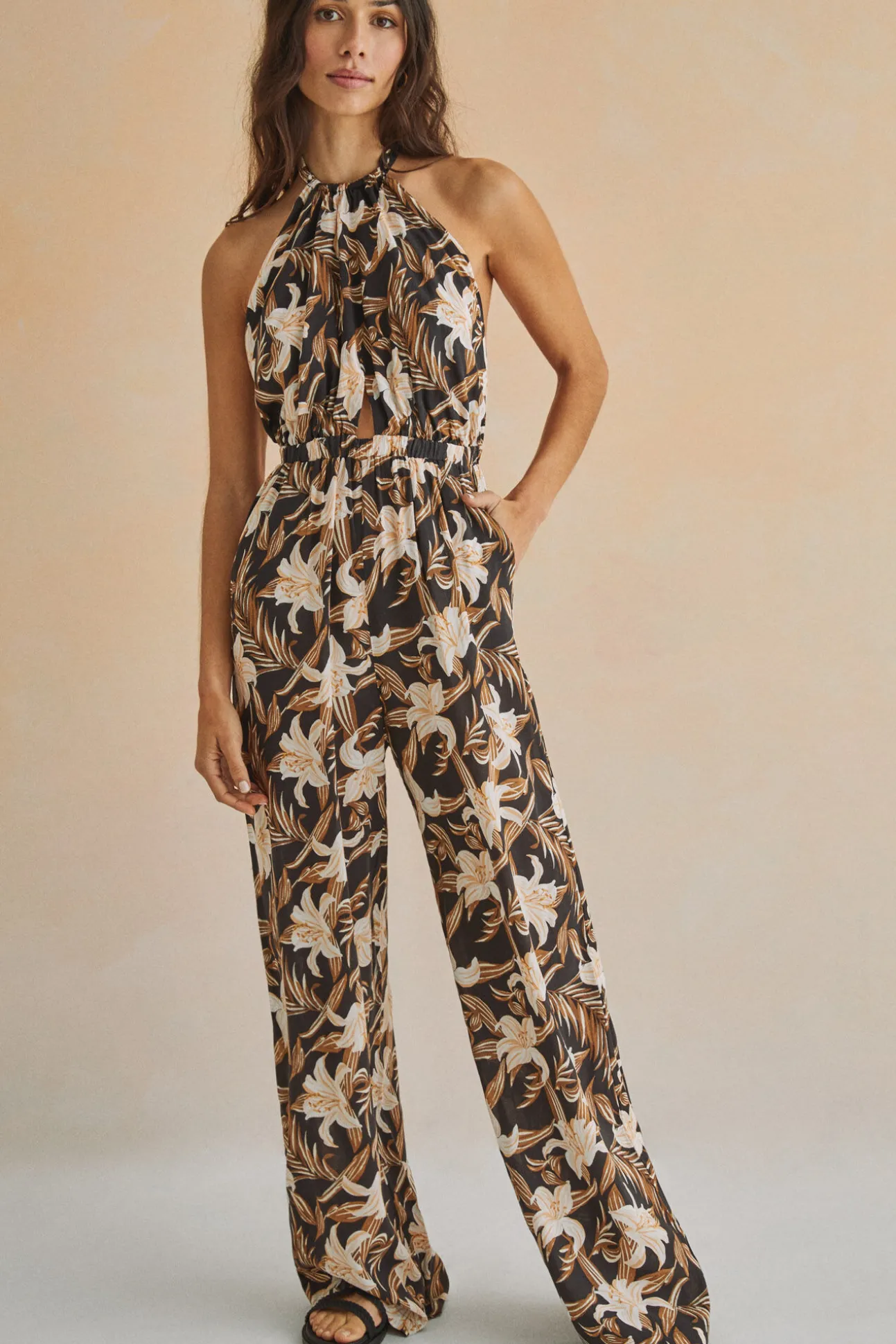 Mono Largo Escote Halter