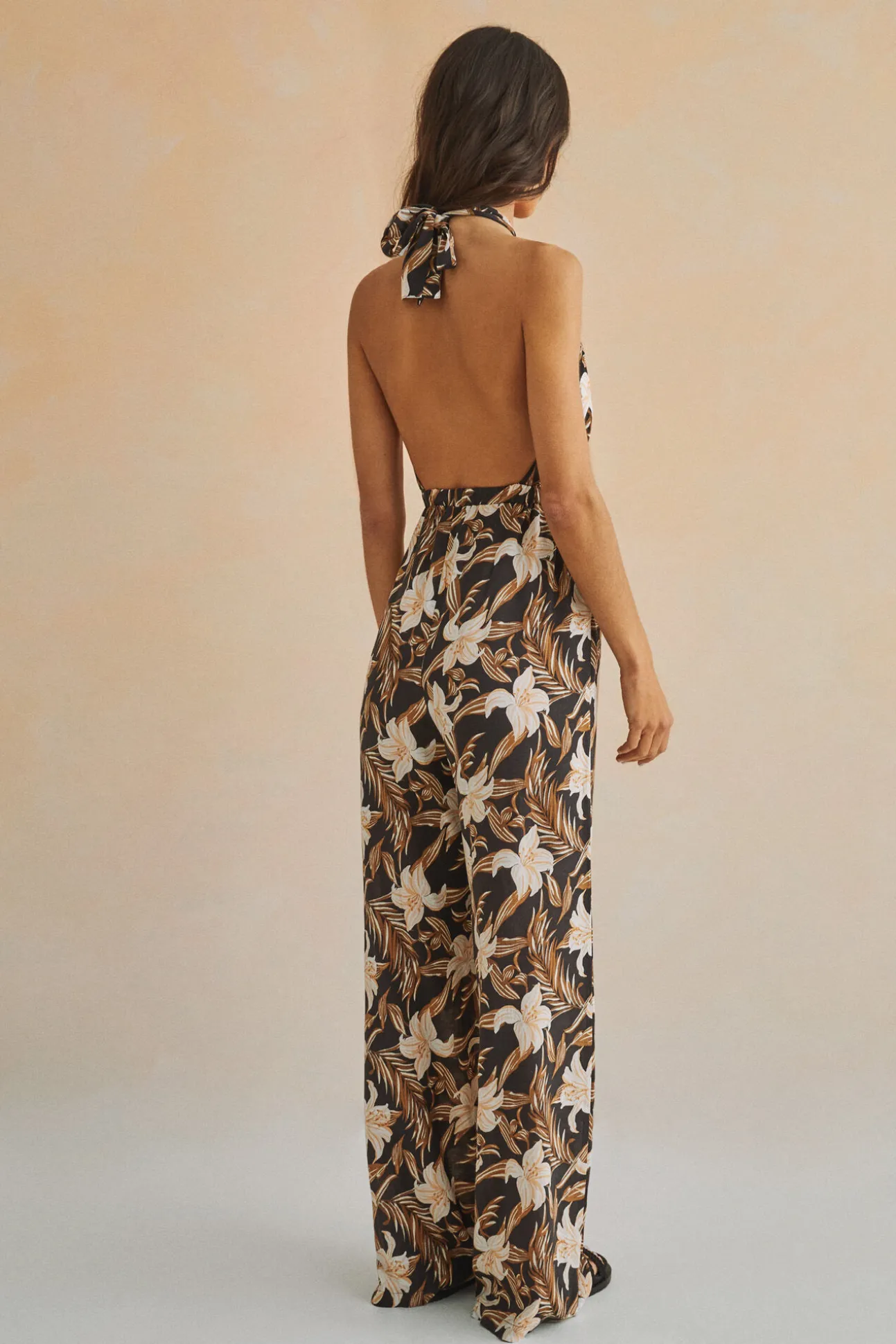 Mono Largo Escote Halter