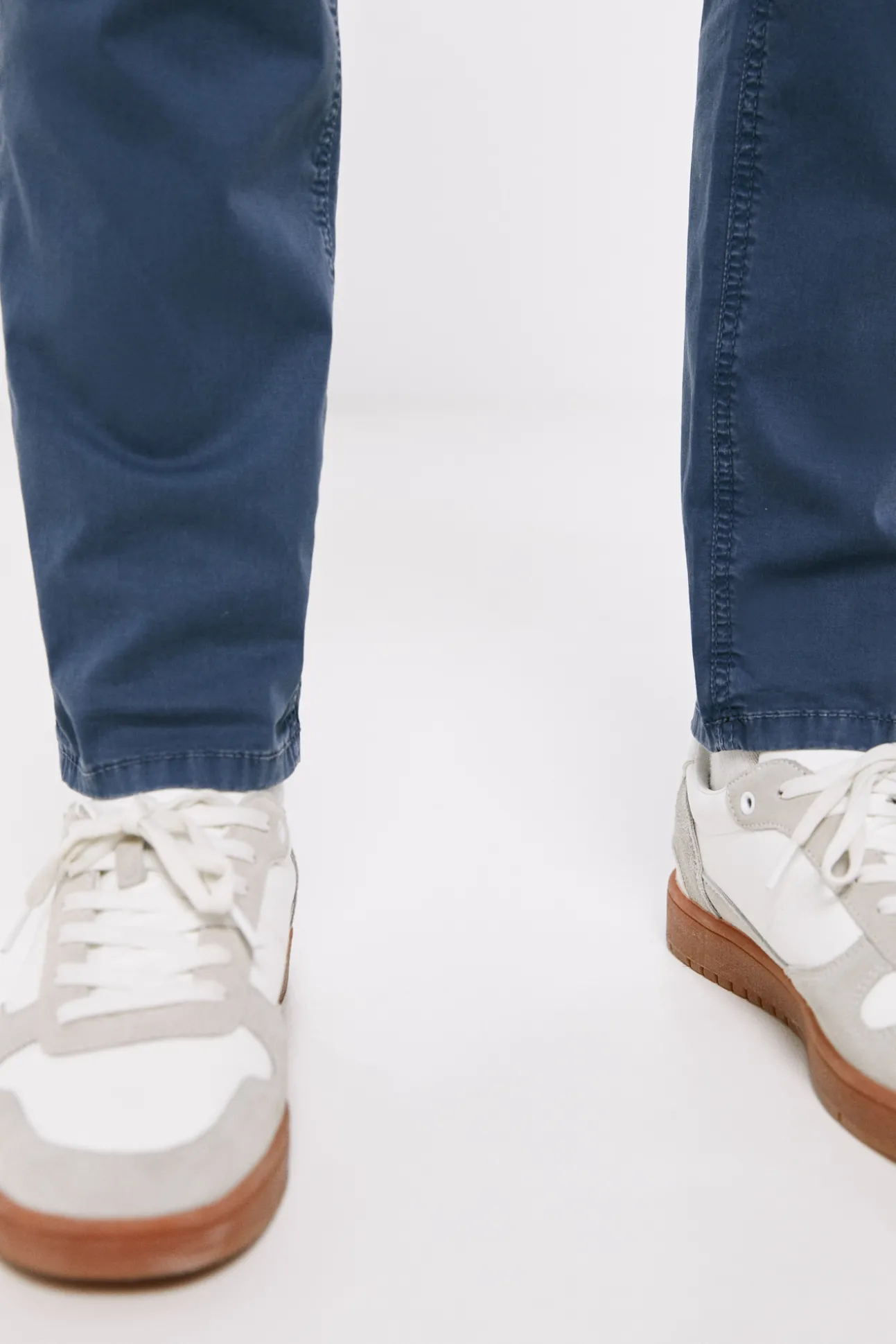 Pantalon 5 Bolsillos Ligero Color Slim Lavado