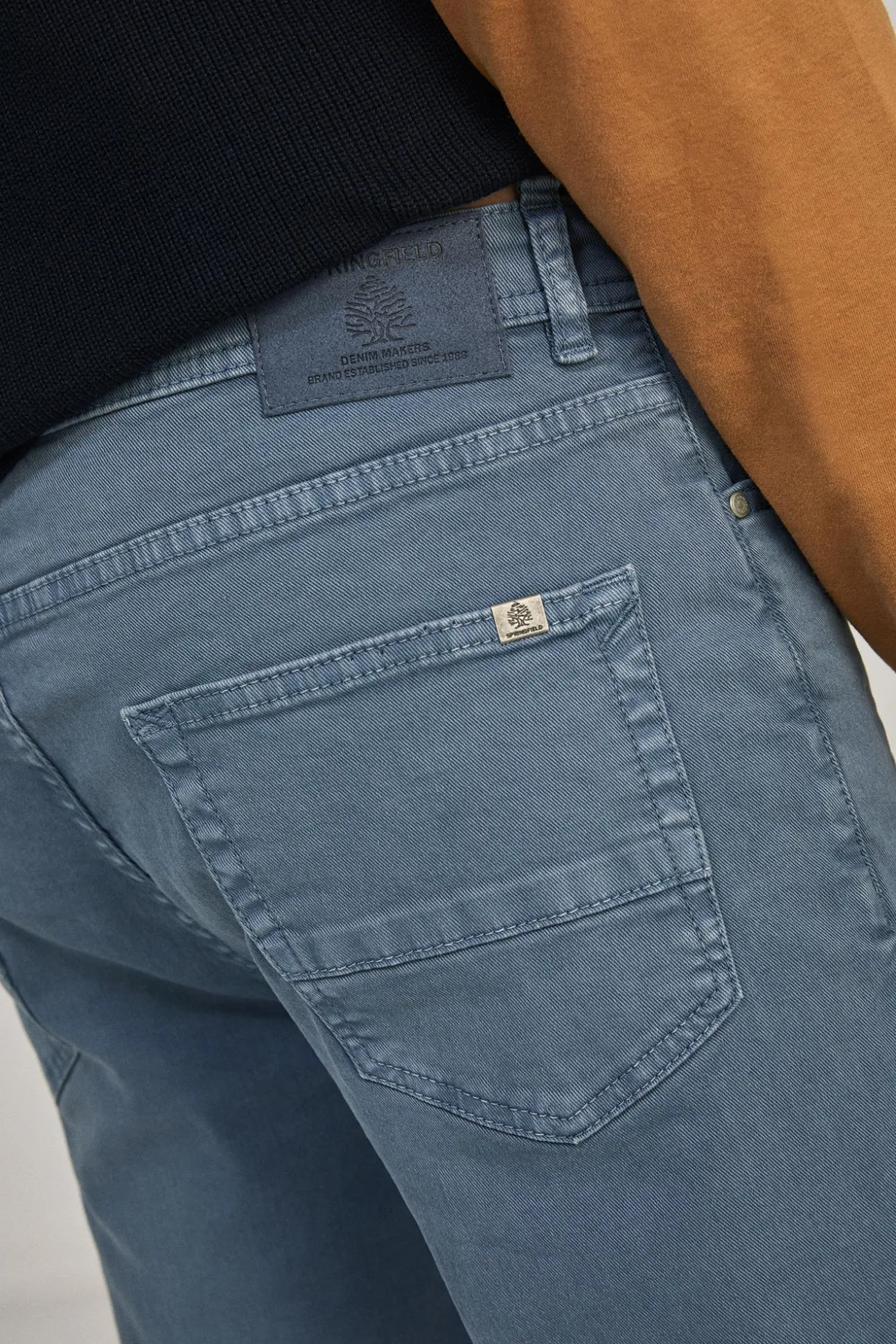 Pantalon Slim 5 Bolsillos Color
