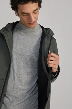 Parka Tecnica Capucha
