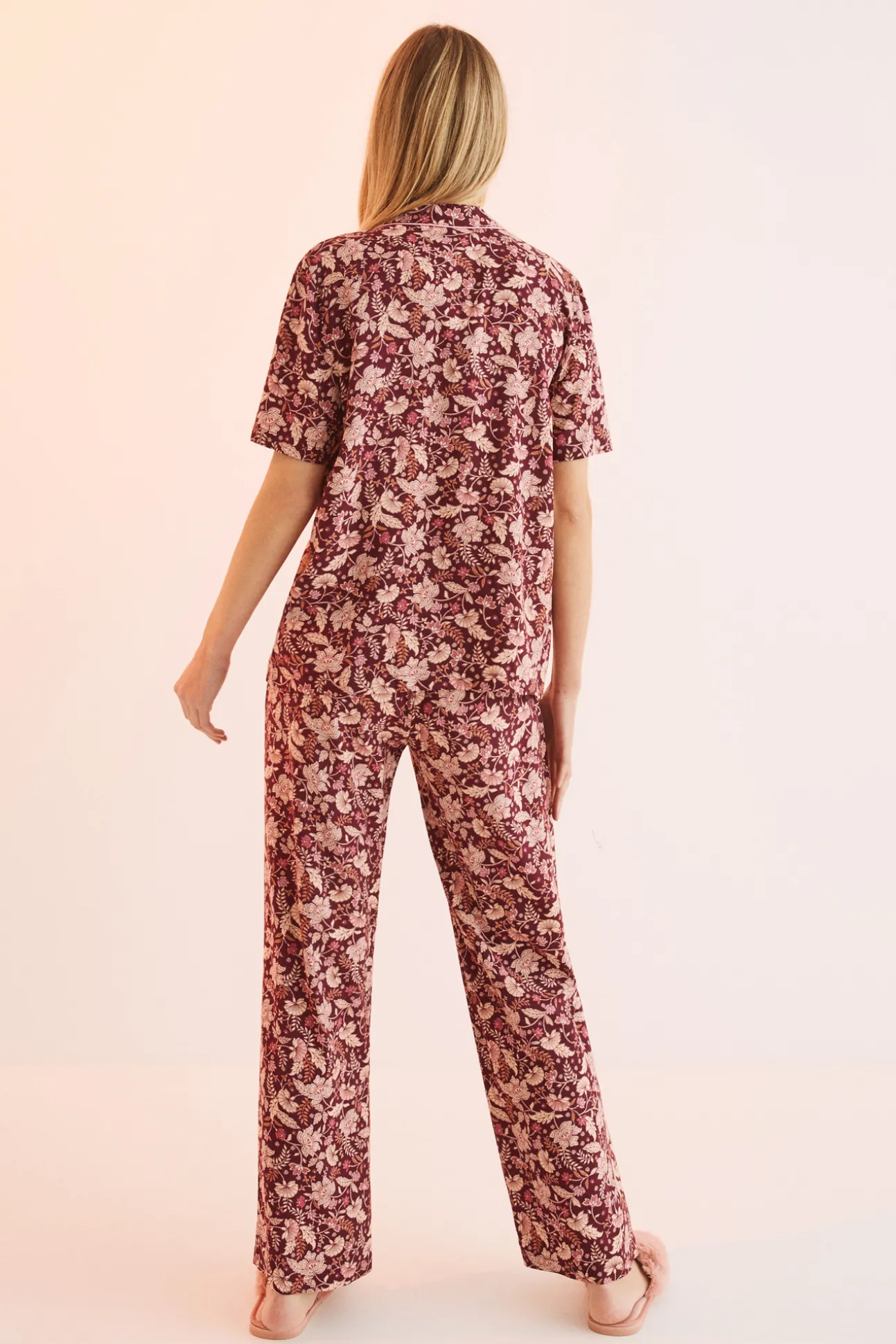Pijama Camisero Largo Flores Granate
