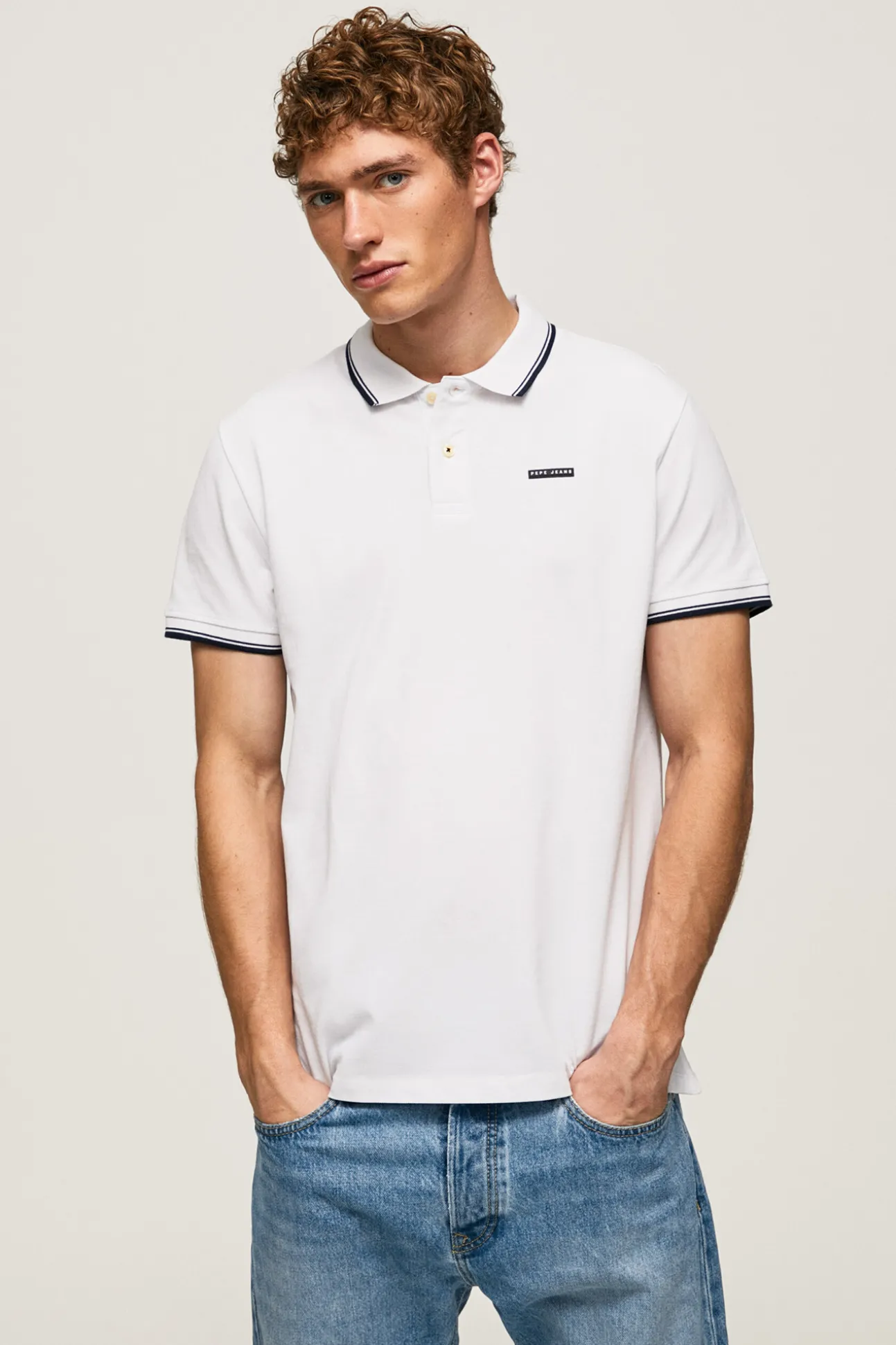Polo De Hombre Manga Corta Con Detalle Rayas.