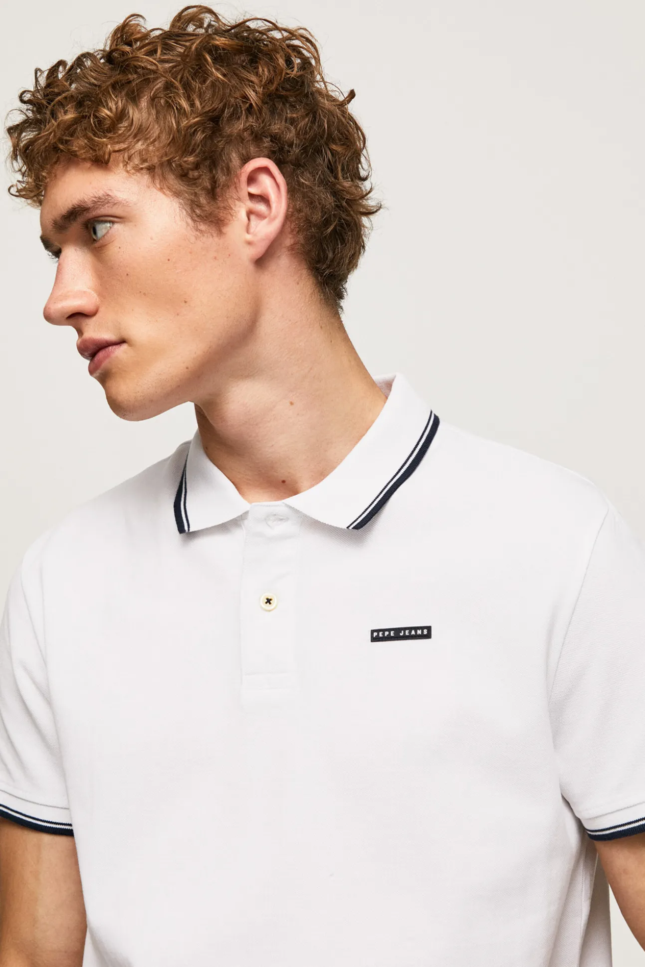 Polo De Hombre Manga Corta Con Detalle Rayas.