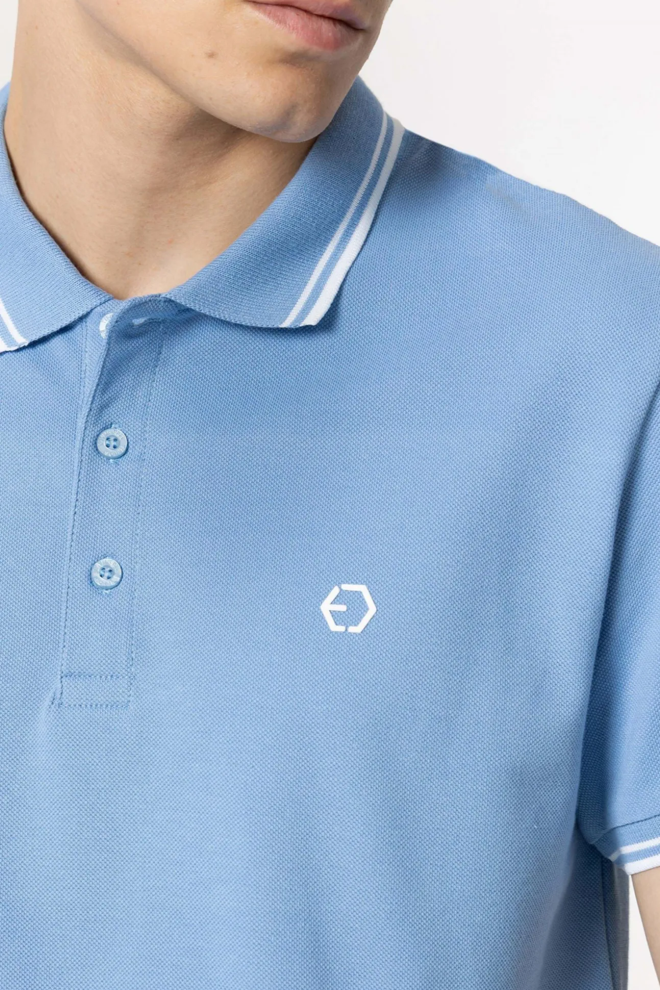 Polo Pique Con Detalle Rayas