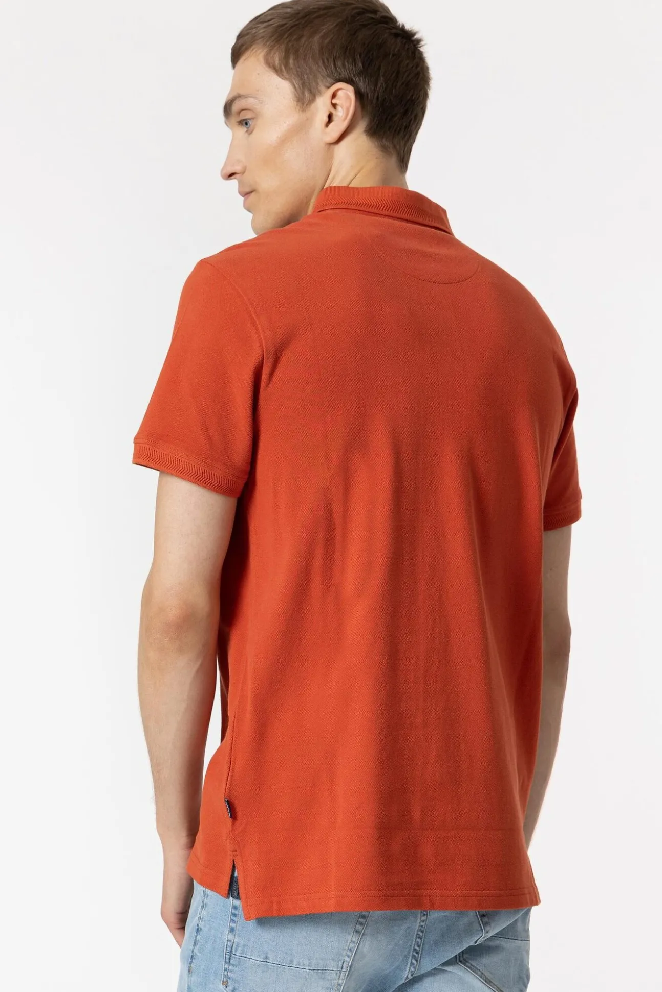 Polo Pique Cuello Con Detalle