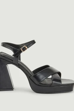Sandalias De Plataforma Y Tacon Trapecio