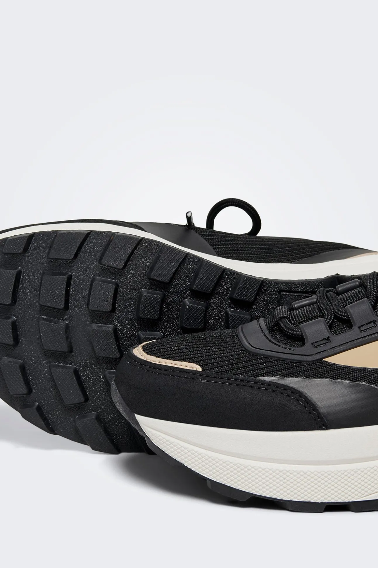 Sneakers Only Play