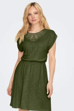 Vestido Corto Con Encaje