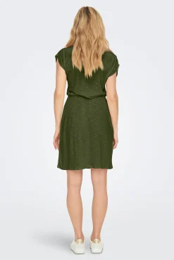 Vestido Corto Con Encaje