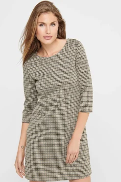 Vestido Corto Con Magas 3/4