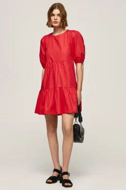 Vestido Corto Con Volumen.