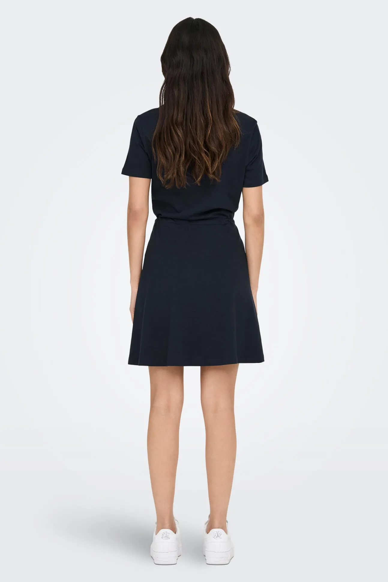 Vestido Corto Corte Regular Cuello En V