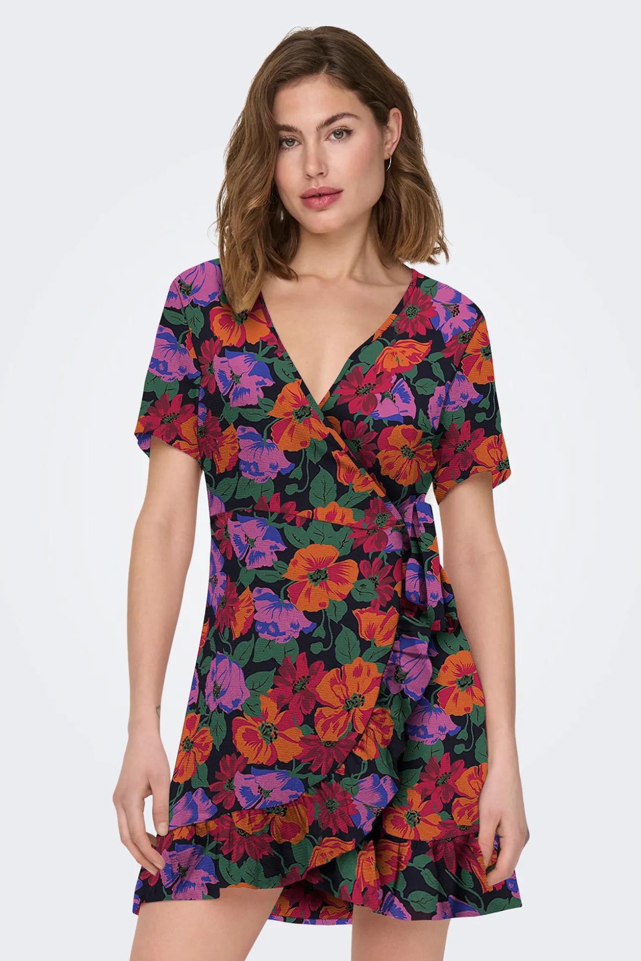 Vestido Corto Cruzado De Manga Corta