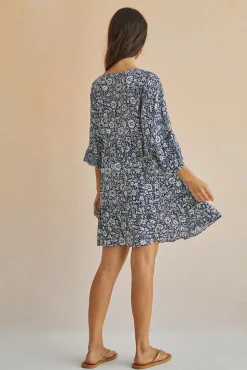 Vestido Corto Flores