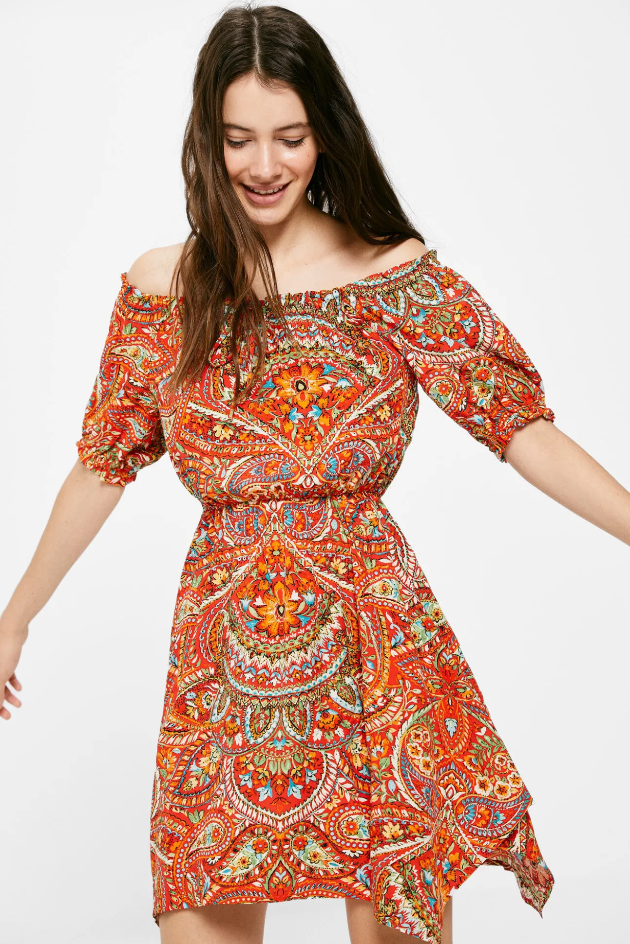 Vestido Corto Goma Escote