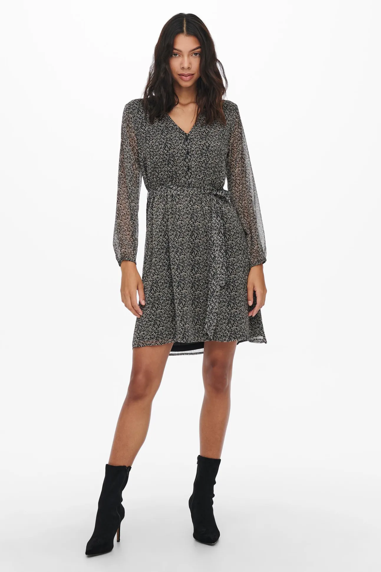 Vestido Corto Lazo