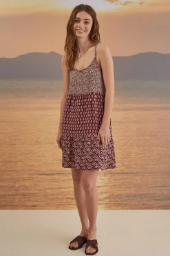 Vestido Corto Tirantes