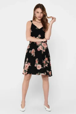 Vestido Corto Tirantes
