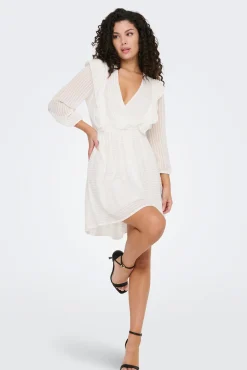 Vestido Corto Volantes