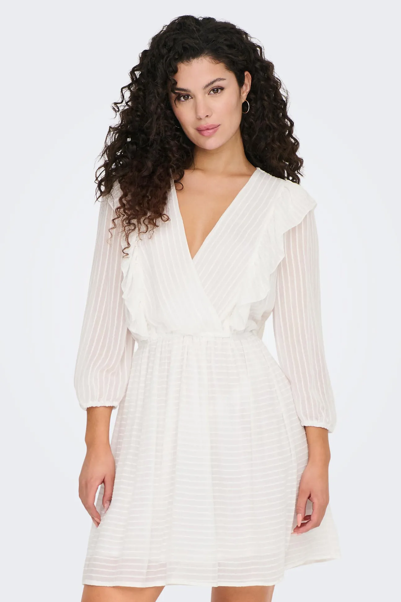 Vestido Corto Volantes
