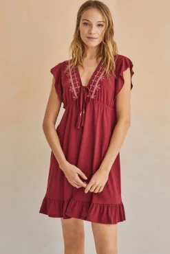 Vestido Corto Volantes Granate