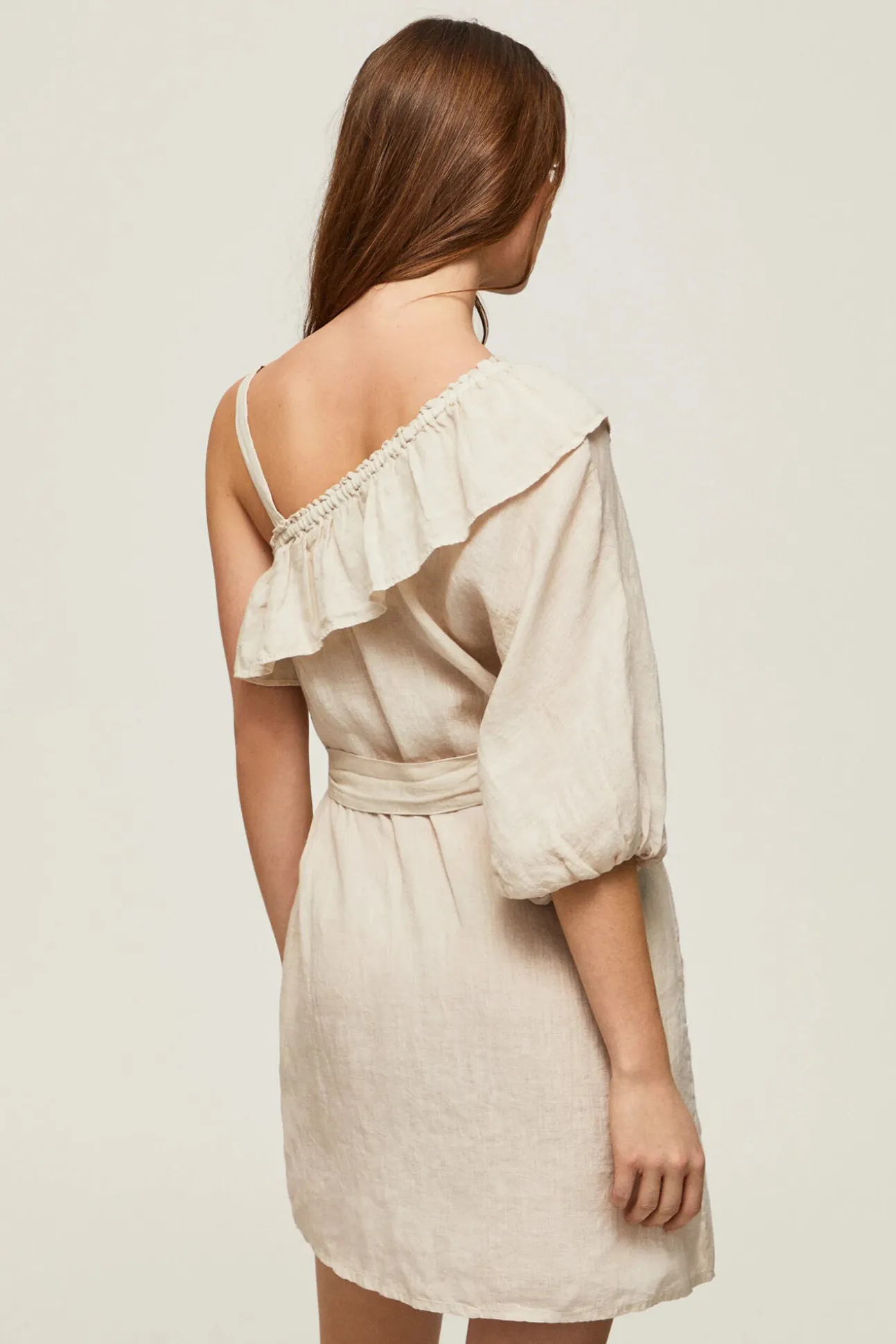 Vestido De Lino Asimetrico.