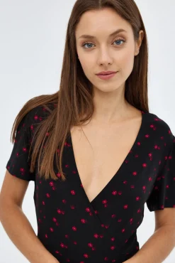 Vestido Escote Cruzado Con Estampado