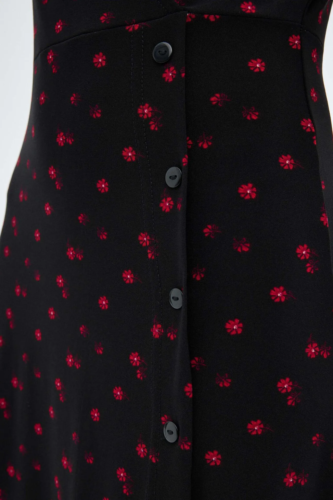 Vestido Escote Cruzado Con Estampado
