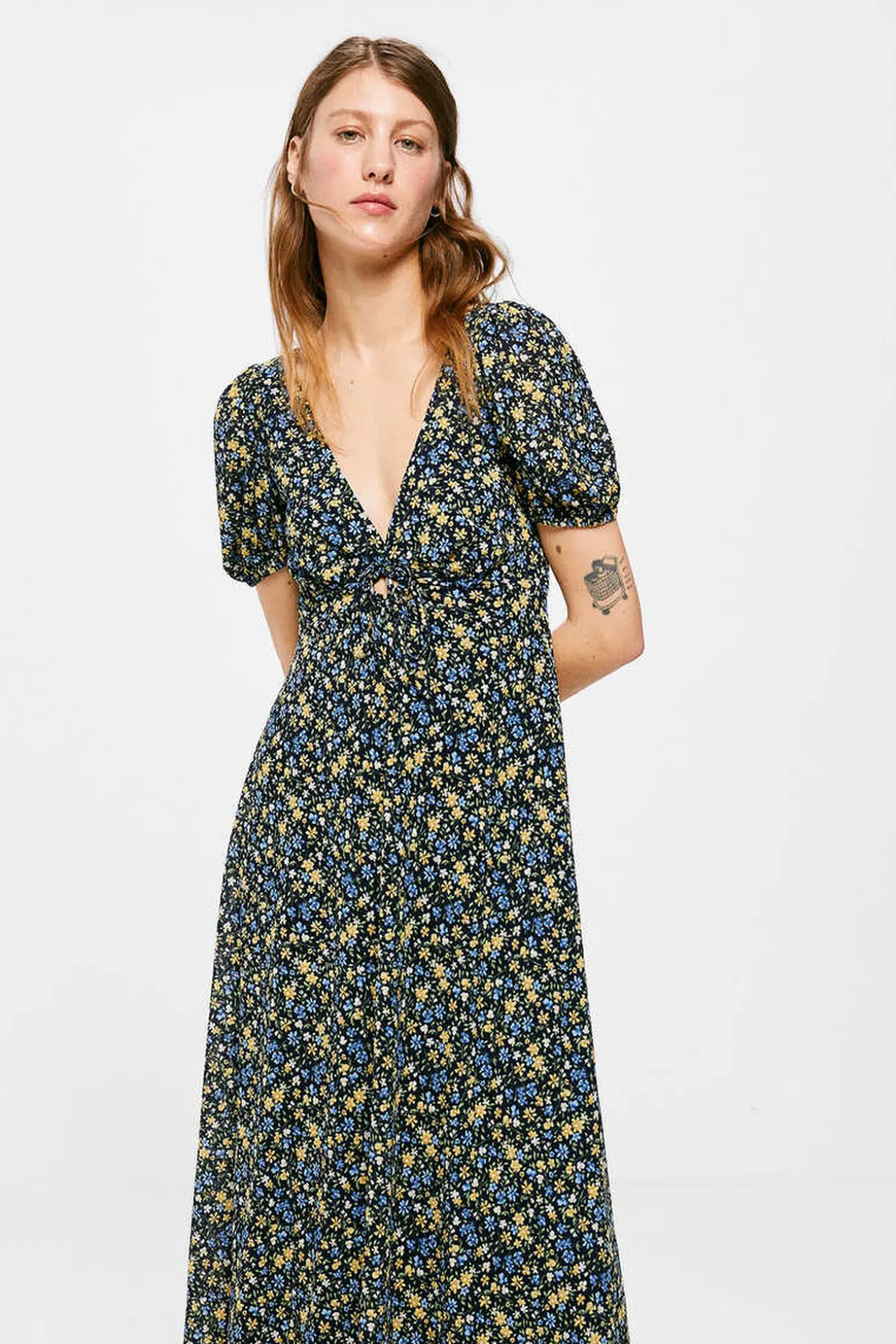 Vestido Midi Abertura Escote