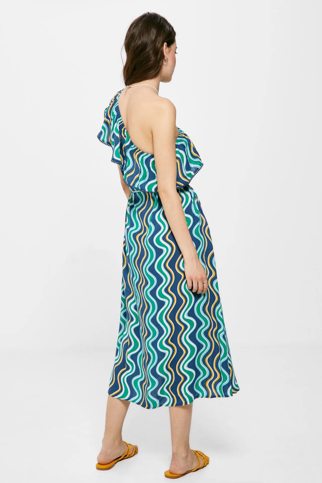 Vestido Midi Escote Asimetrico Estampado